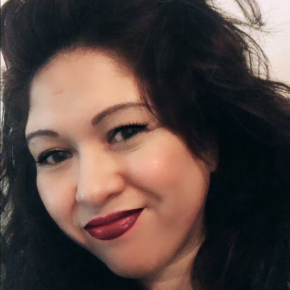 Meet your Posher, Christine